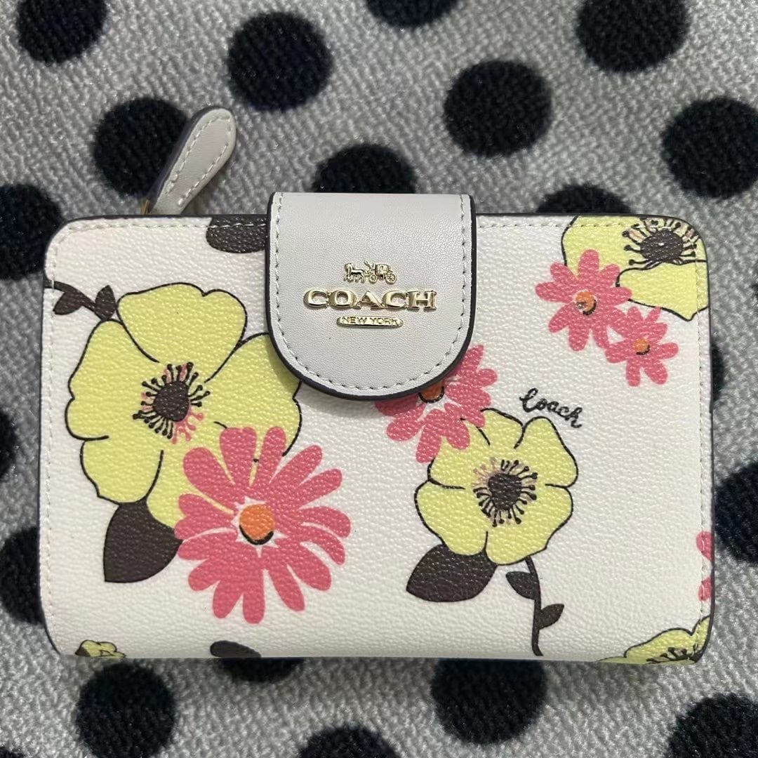 COACHコーチ アウトレット レディース 財布 二つ折り財布 CH734 IMCAH(チョークマルチ) 花柄.  可憐なフローラルプリントかわいい二つ折り財布