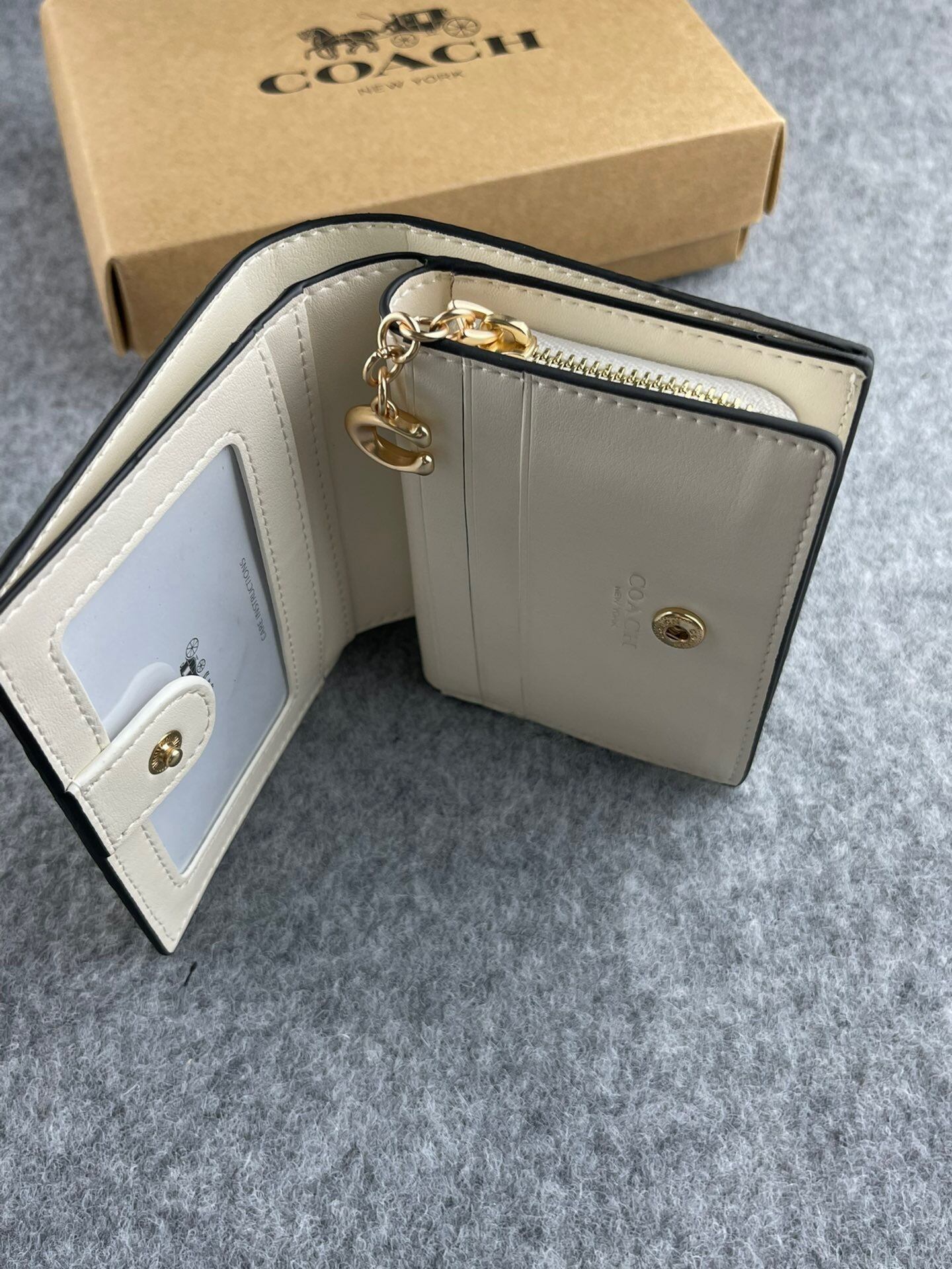 COACHコーチ折りたたみ財布C7353 ウォレットアウトレット