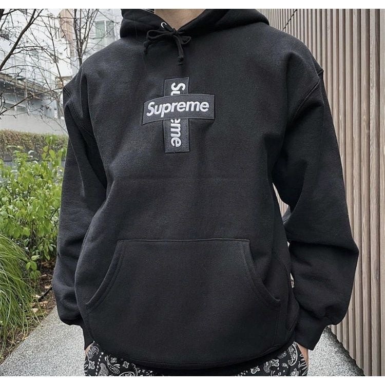nh【supreme】フーディー　パーカー　スウェット　トレーナー Supreme 新品 シュプリーム SUPREME Cross Box Logo Hooded